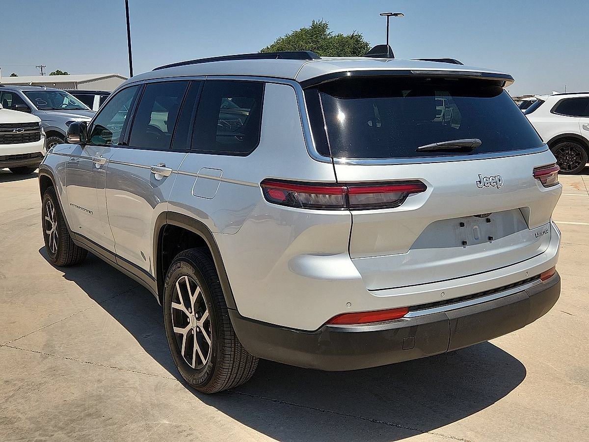 Used 2025 Jeep Grand Cherokee L Limited RWD image 2