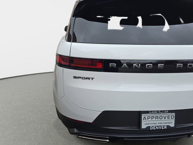 Used 2025 Land Rover Range Rover Sport SE image 37