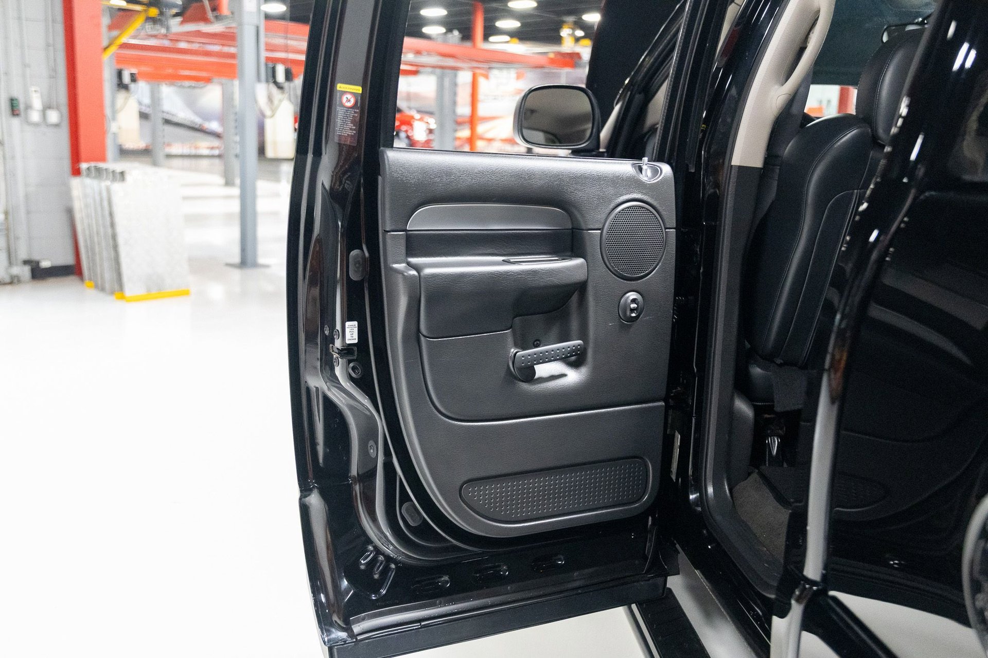 Used 2005 Dodge Ram 1500 Truck 2WD Quad Cab image 31