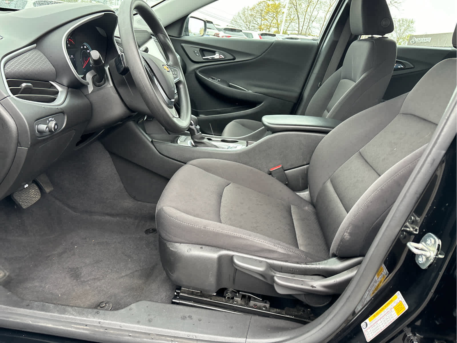 Used 2023 Chevrolet Malibu LS FWD image 9