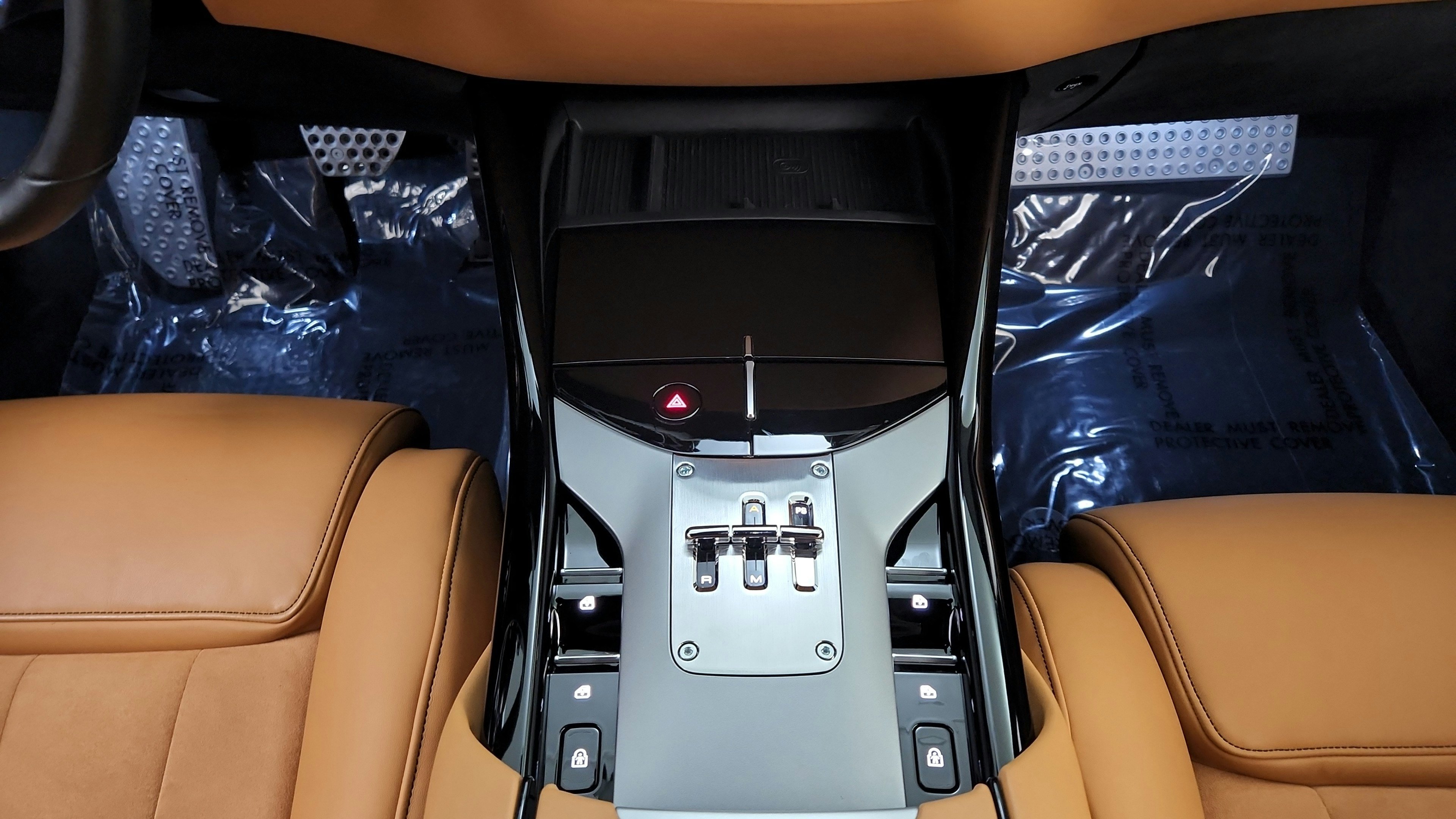 Used 2024 Ferrari Purosangue AWD/4WD image 23
