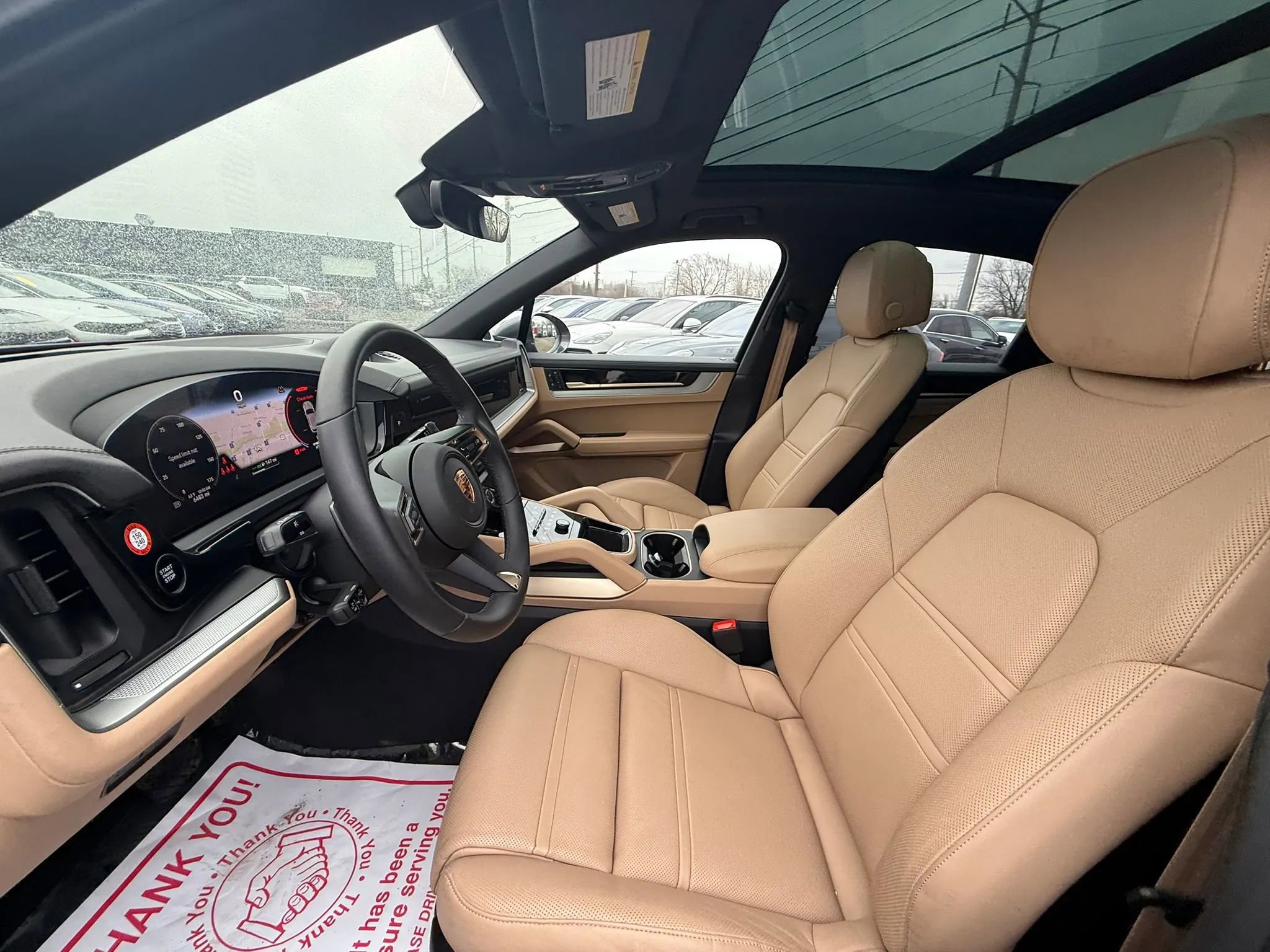 Used 2025 Porsche Cayenne E-Hybrid Sport Utility 4D w/ Premium Package Plus image 22