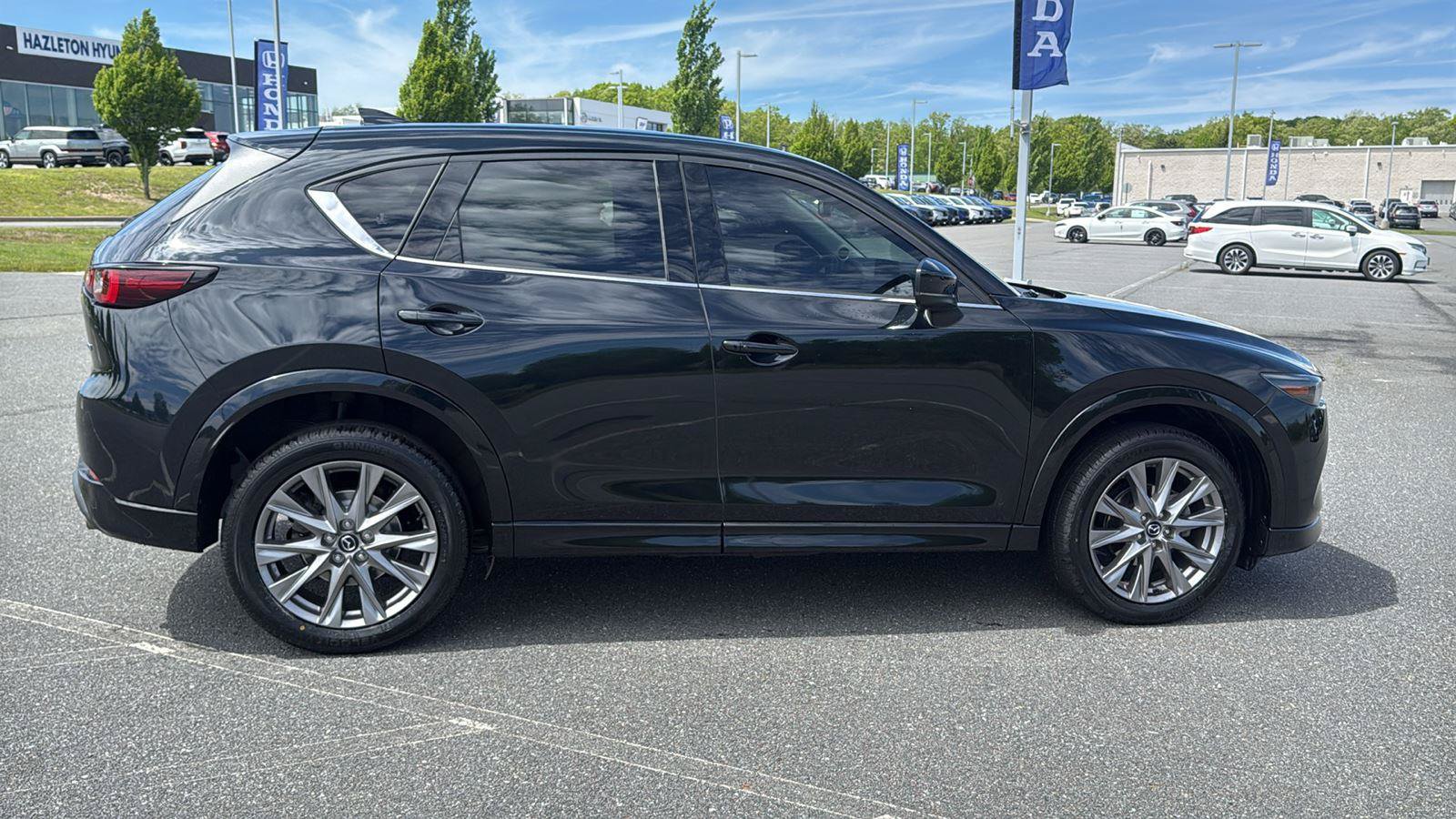 Used 2024 MAZDA CX-5 AWD 2.5 S w/ Premium Plus Pkg image 4