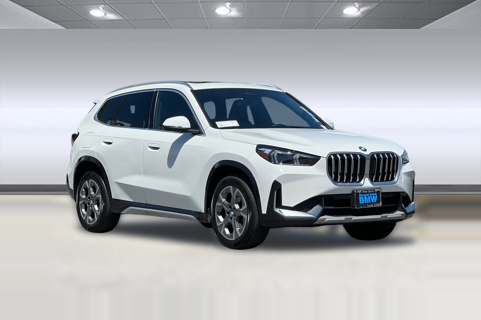 Used 2025 BMW X1 xDrive28i w/ Convenience Package AWD/4WD image 6