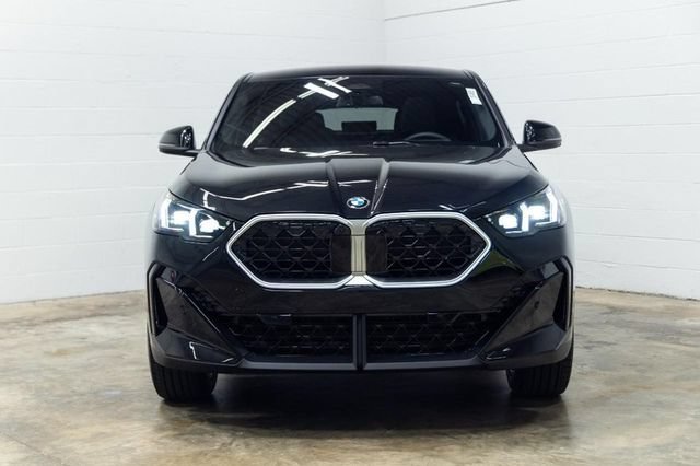 Certified 2025 BMW X2 xDrive28i w/ Technology Package AWD/4WD image 6