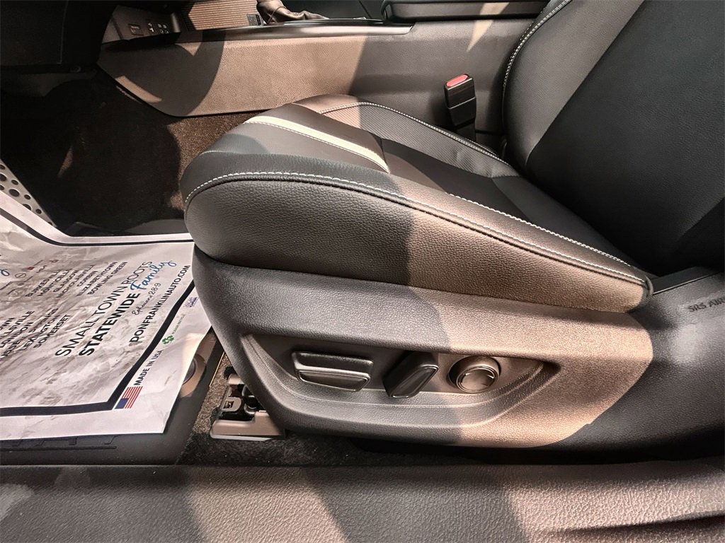 New 2025 Toyota Camry SE w/ Convenience Package image 18