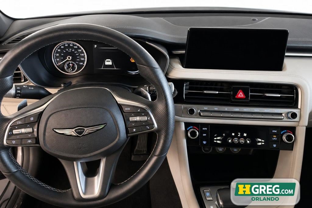 Used 2025 Genesis G70 2.5T RWD image 13