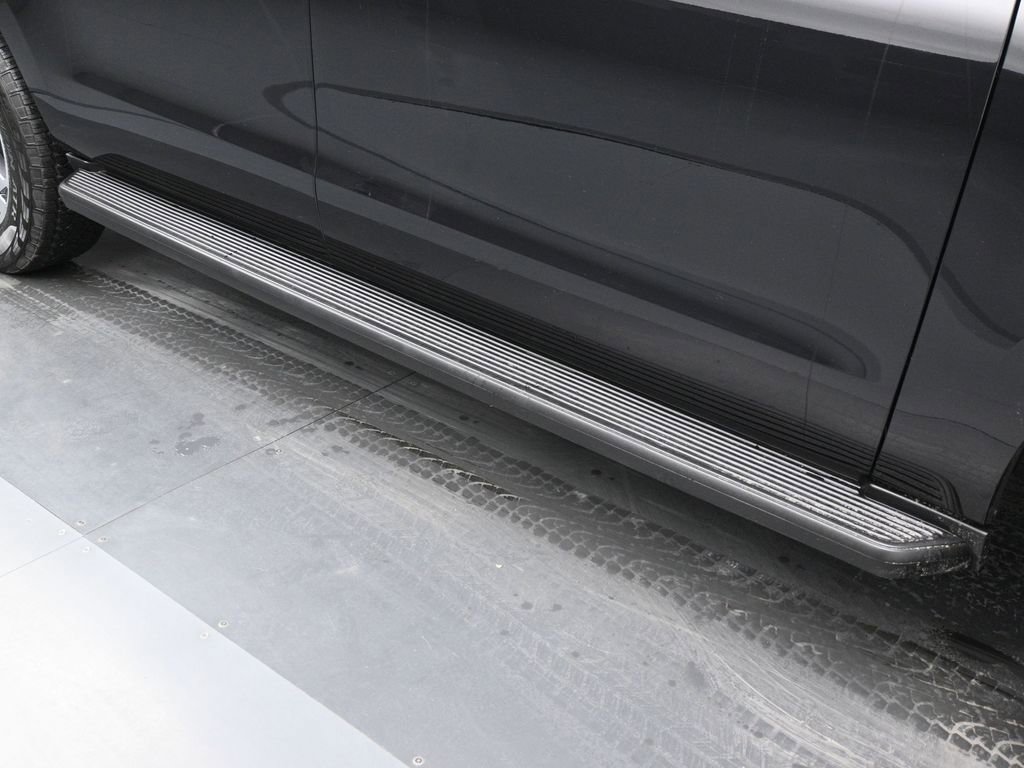 New 2025 Ford Expedition Max Active image 25