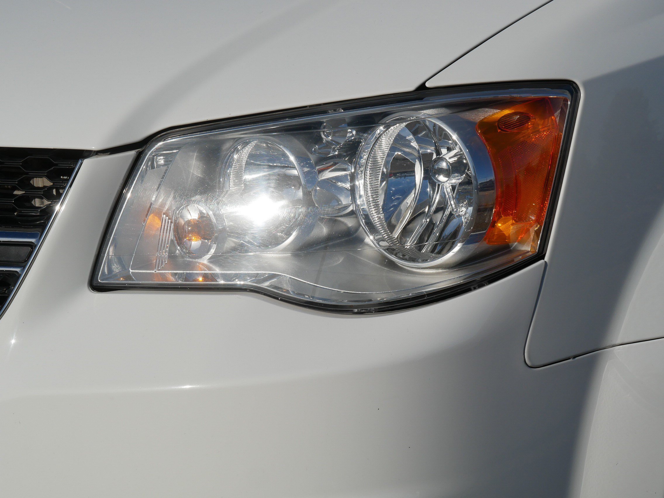 Used 2020 Dodge Grand Caravan SXT FWD image 16