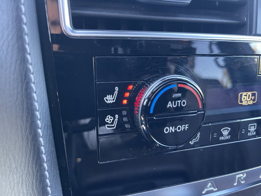 Used 2024 Nissan Armada Platinum image 21