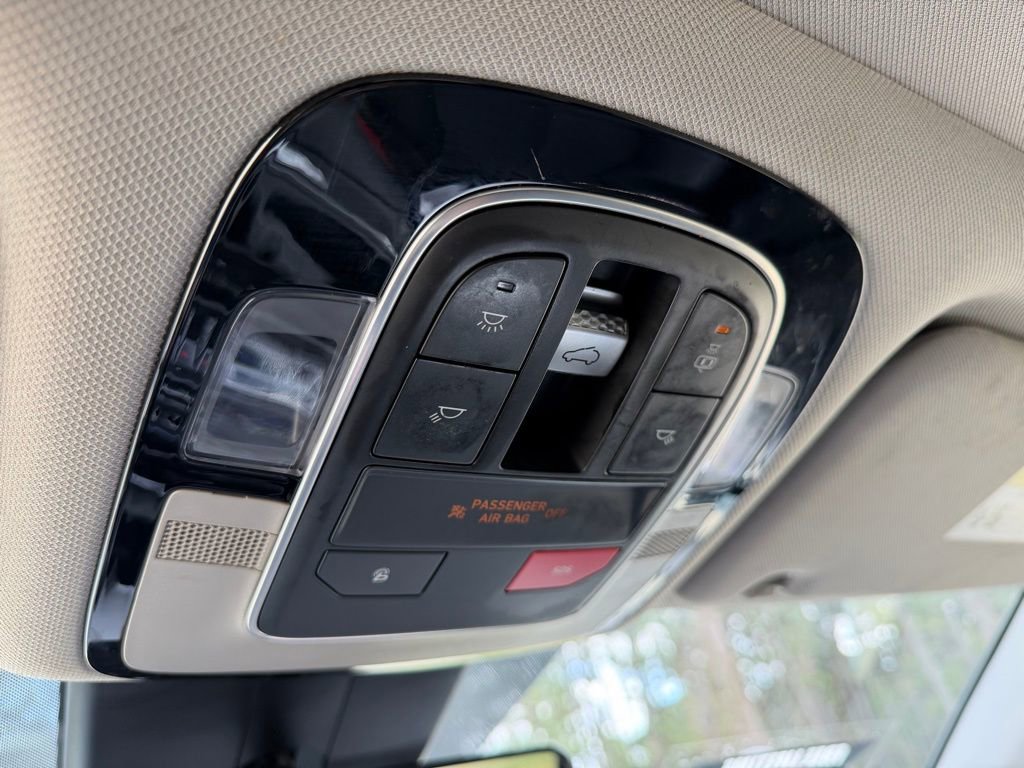 Used 2023 Hyundai Santa Fe SEL w/ Premium Package image 23