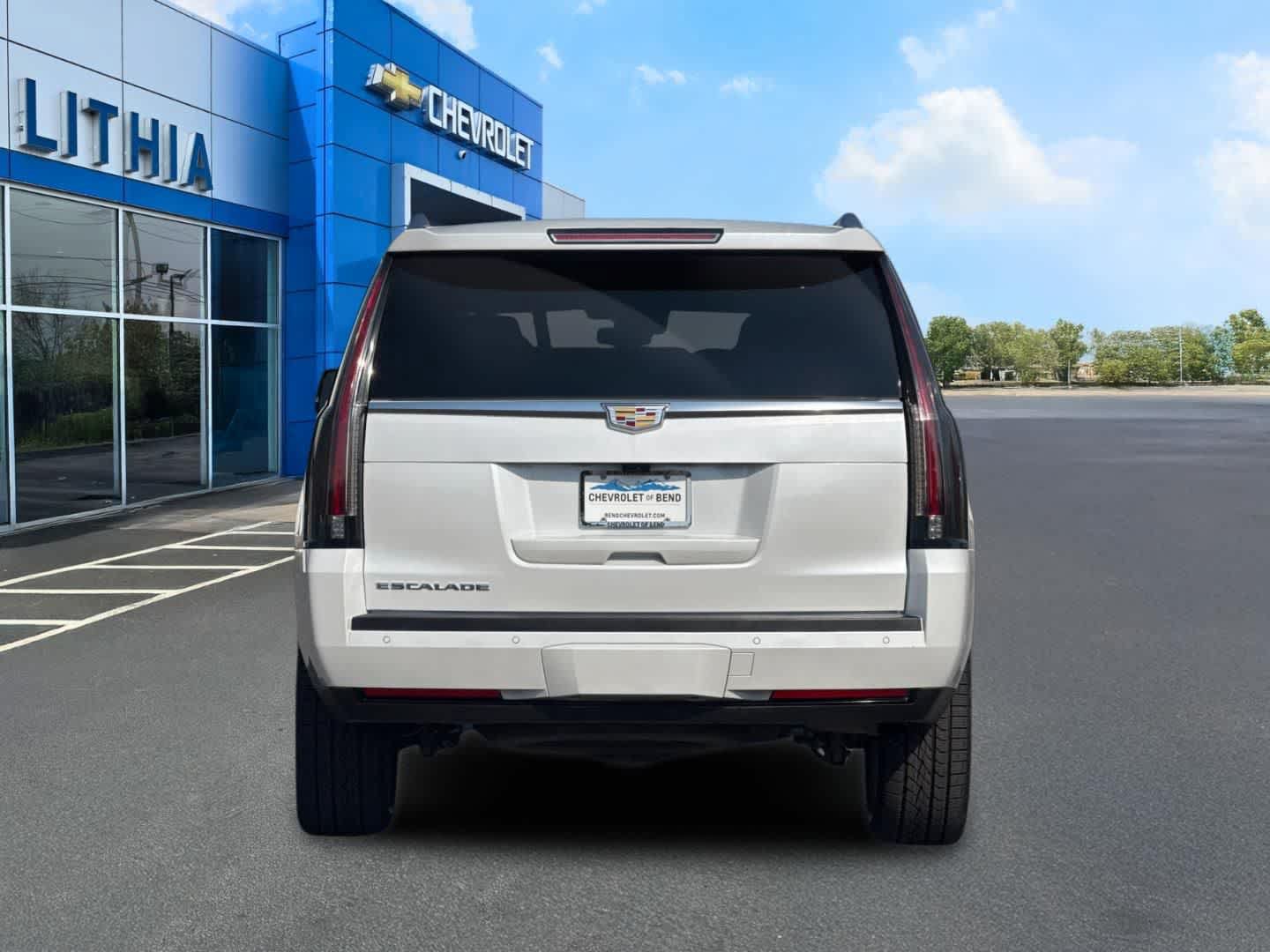 Used 2020 Cadillac Escalade Premium Luxury AWD/4WD image 7