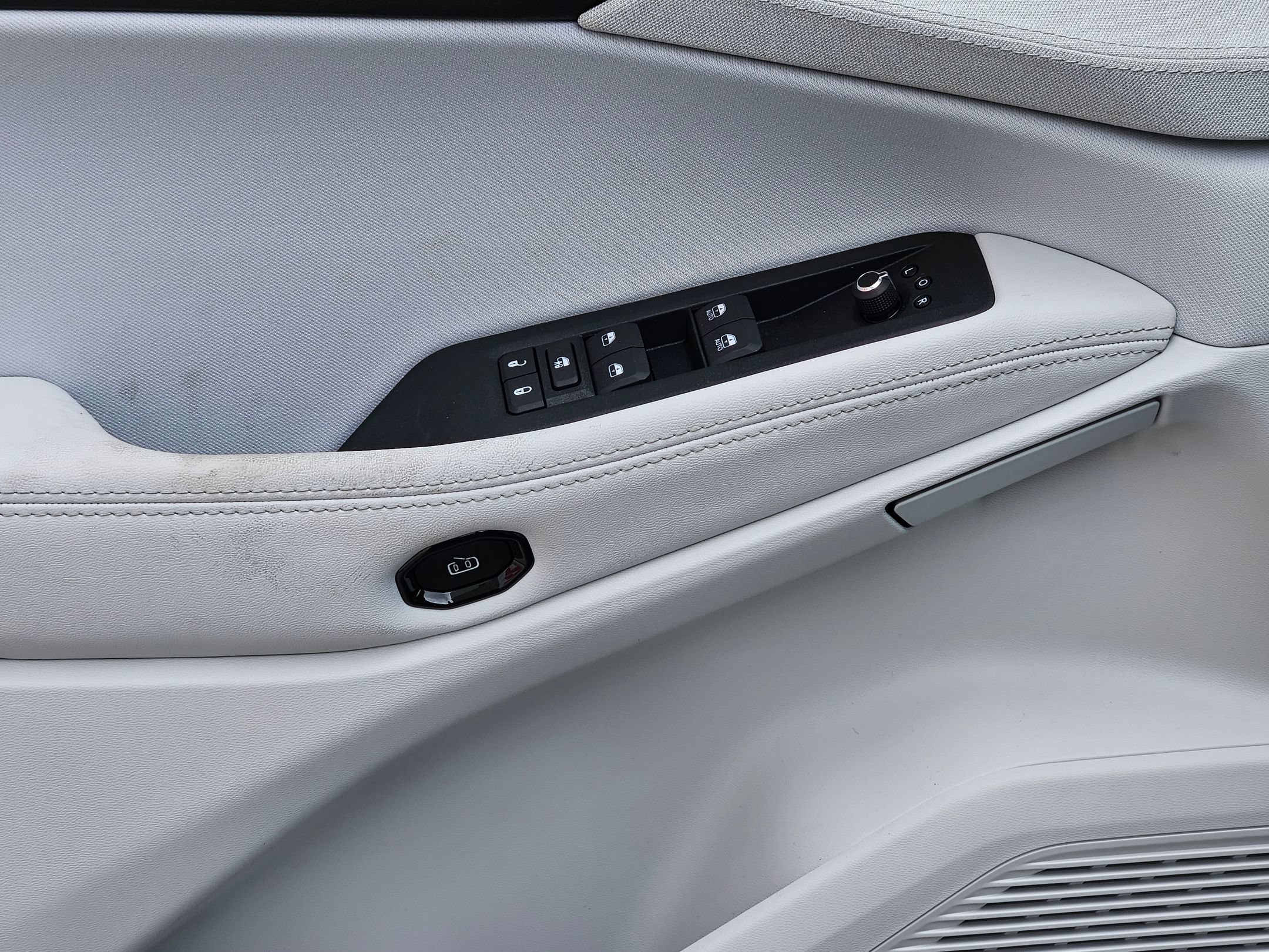 New 2026 Jeep Cherokee Laredo AWD/4WD image 16