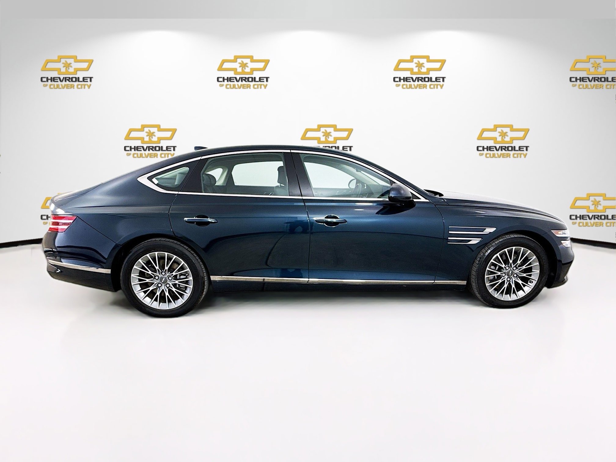 Used 2023 Genesis G80 2.5T image 8