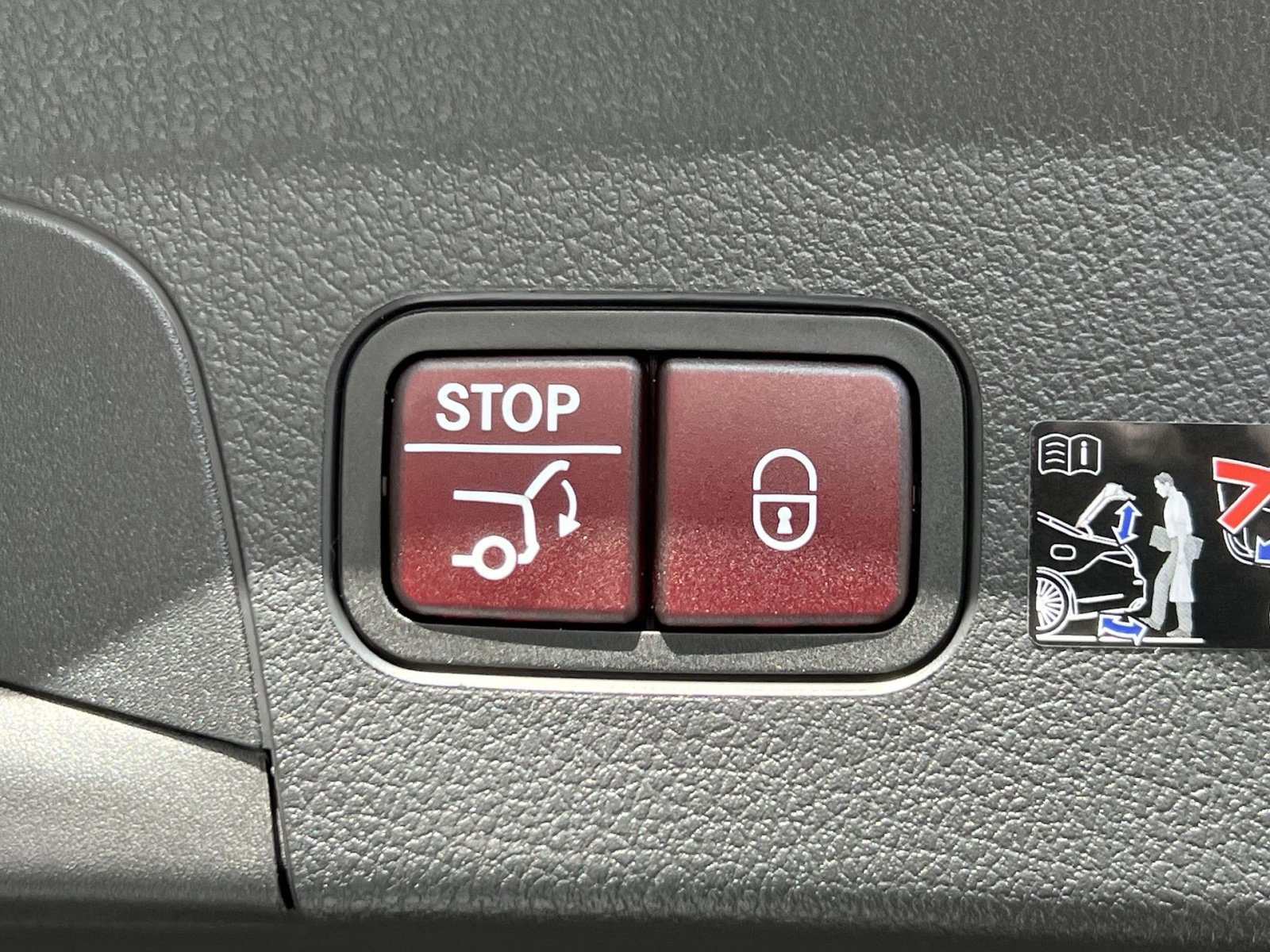 New 2026 Mercedes-Benz GLE 450 4MATIC Coupe image 25