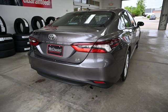 Used 2022 Toyota Camry LE AWD/4WD image 6