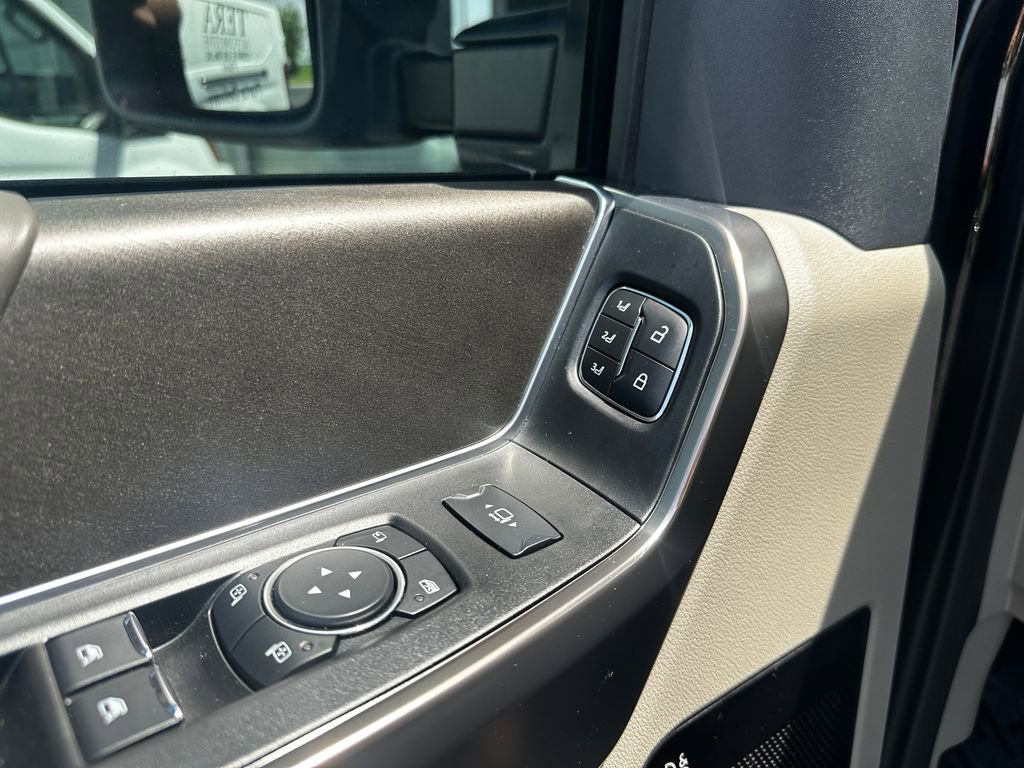 Used 2025 Ford F450 Platinum w/ Platinum Plus Package AWD/4WD image 24