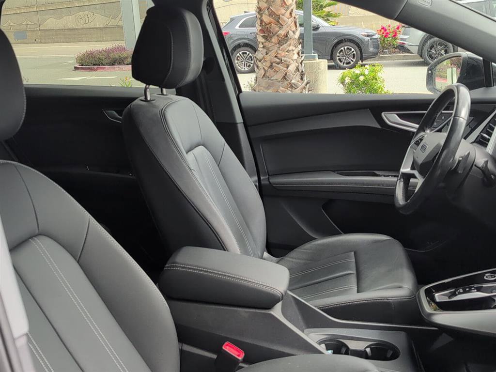 Used 2024 Audi Q4 e-tron Prestige w/ Black Optic Package AWD/4WD image 12