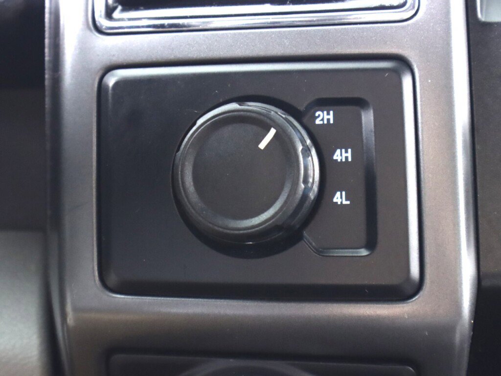 Used 2020 Ford F150 XLT w/ Trailer Tow Package image 25