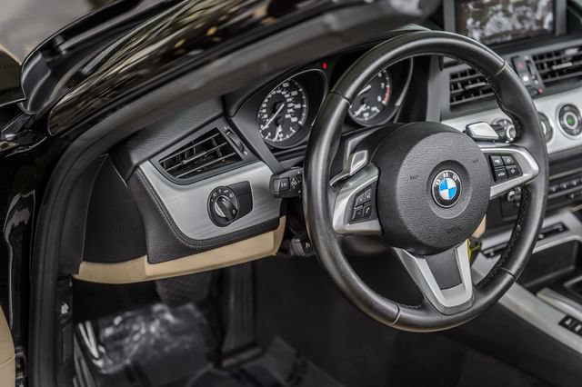 Used 2011 BMW Z4 sDrive35i RWD image 29