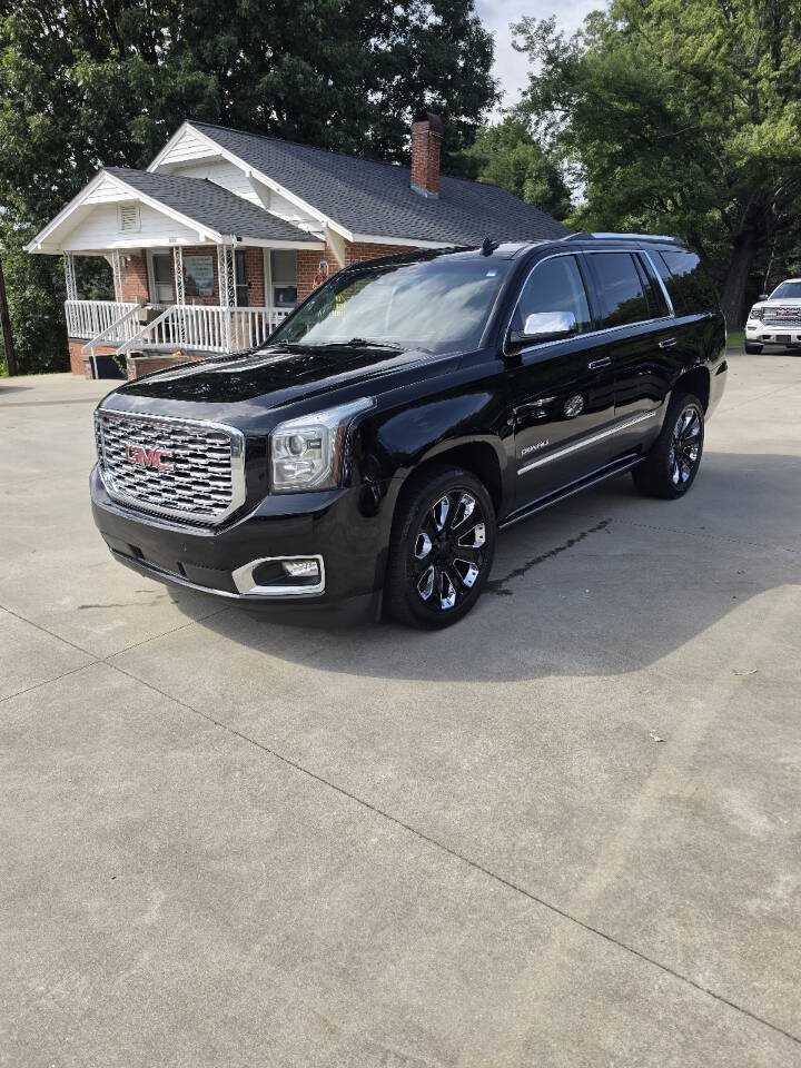 Used 2019 GMC Yukon Denali w/ Denali Ultimate Package RWD image 2