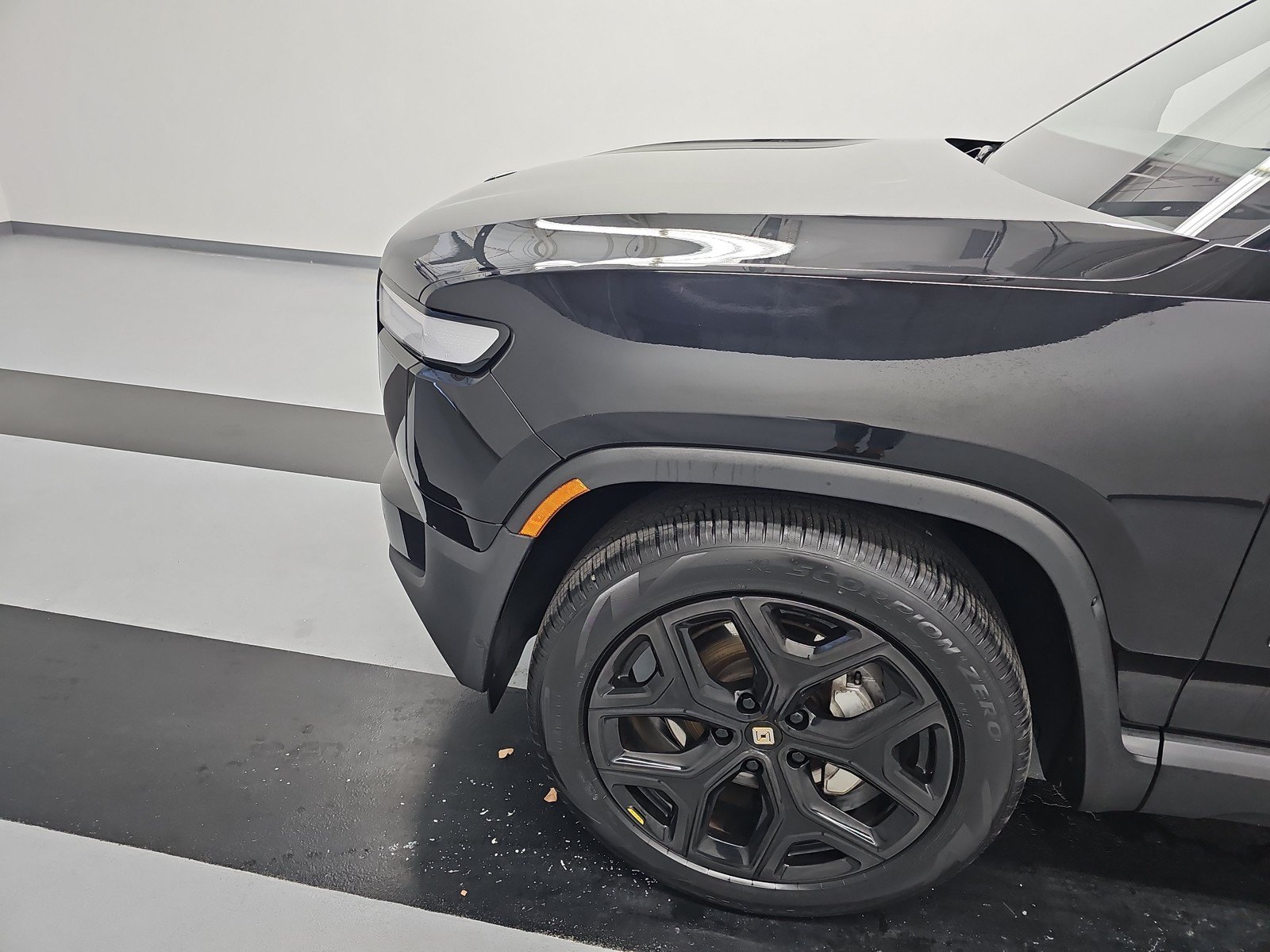 Used 2024 Rivian R1T Adventure AWD/4WD image 35