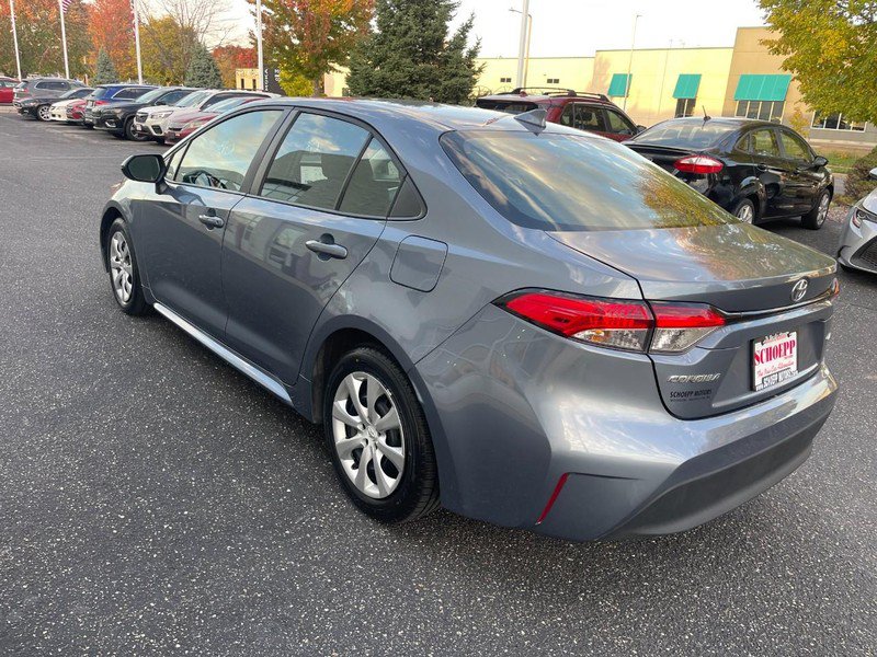 Used 2025 Toyota Corolla LE FWD image 4