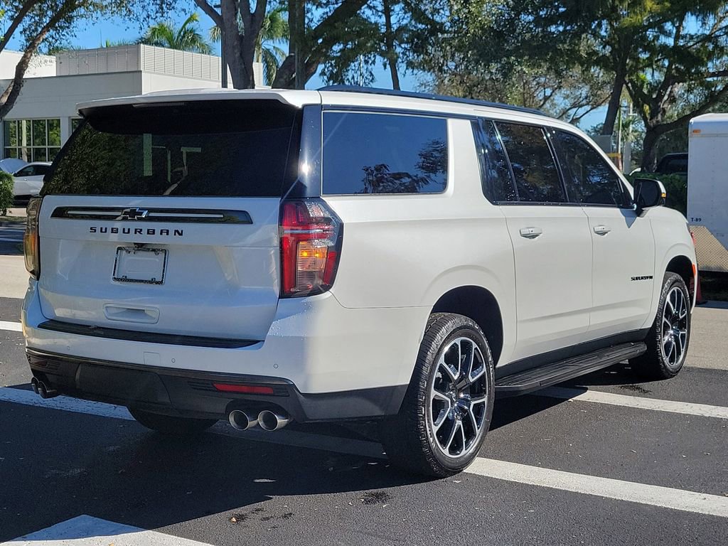 Certified 2022 Chevrolet Suburban RST w/ Sport Performance Package image 5