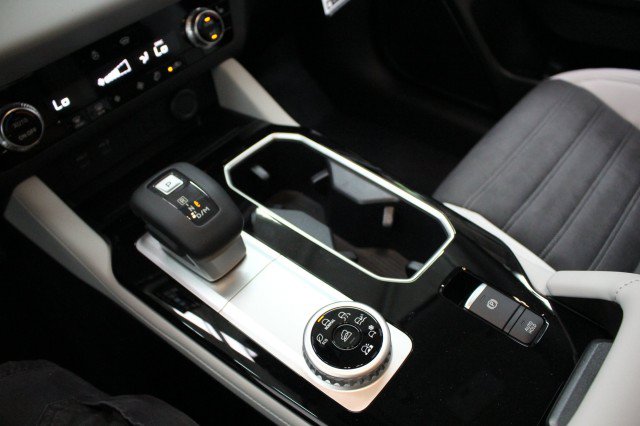 New 2026 Mitsubishi Outlander SE AWD/4WD image 14