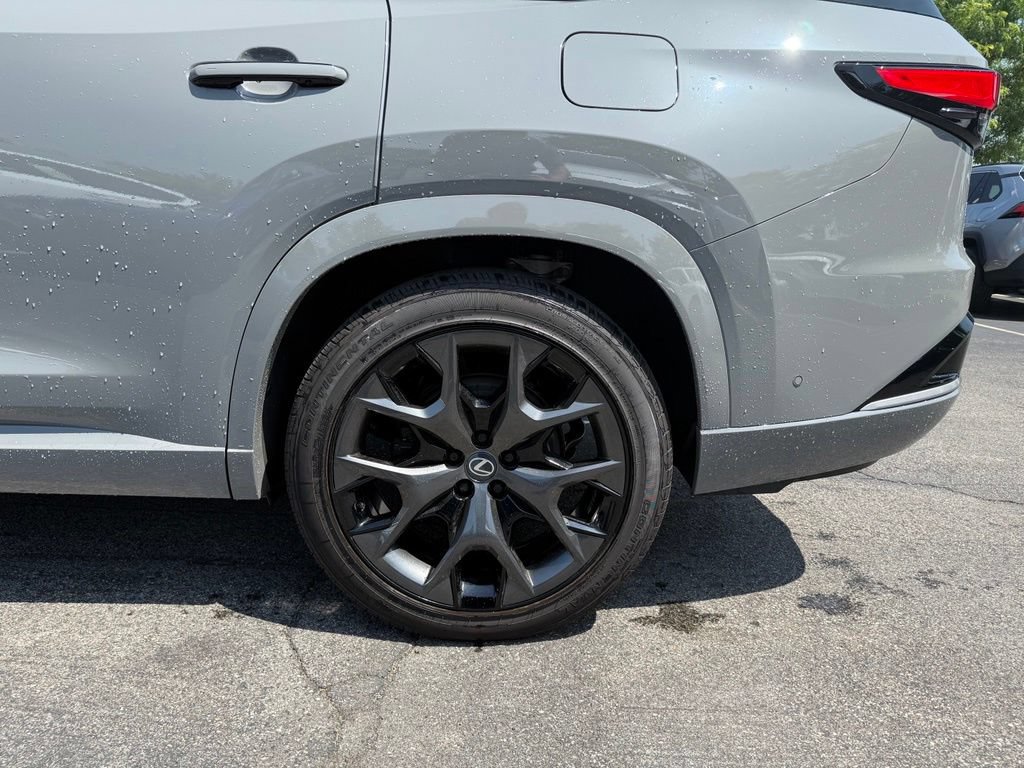 Certified 2026 Lexus TX 500h AWD w/ Technology Package image 29