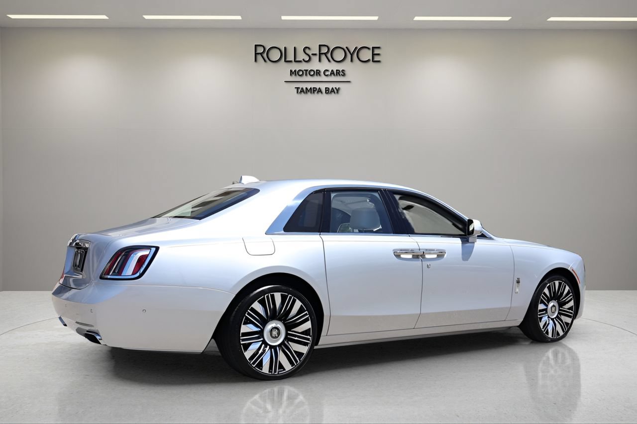 New 2027 Rolls-Royce Ghost AWD/4WD image 2