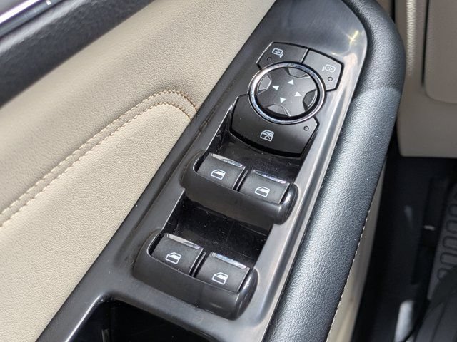 Used 2016 Ford Edge Titanium w/ Technology Package FWD image 20