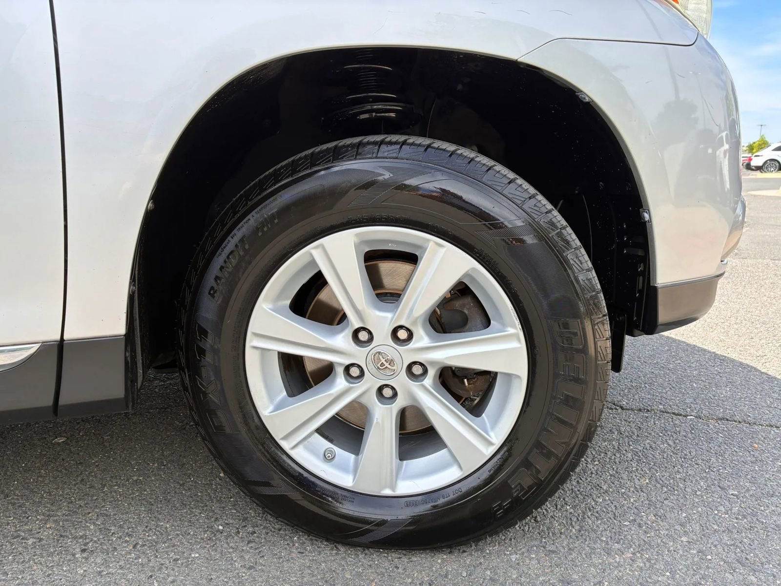Used 2012 Toyota Highlander SE w/ Tow Pkg AWD/4WD image 52