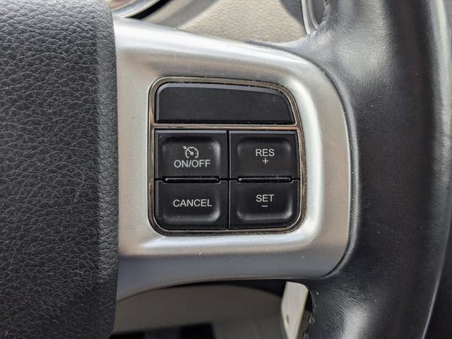 Used 2013 Dodge Grand Caravan SXT w/ Rear Park Assist Pkg FWD image 30