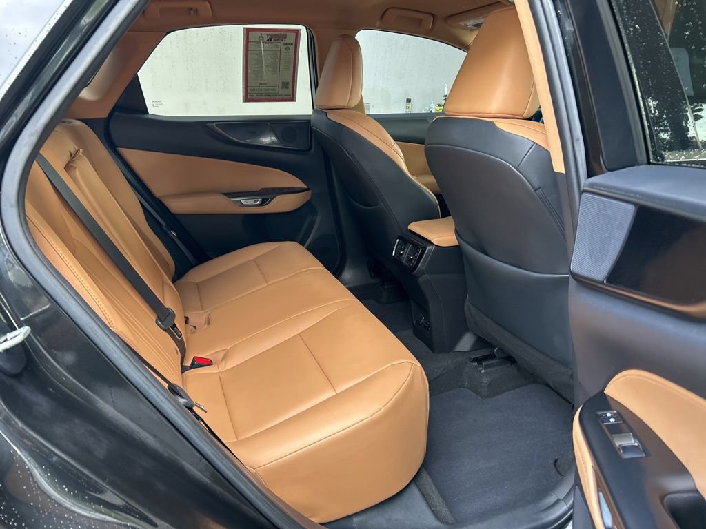 Used 2023 Lexus NX 250 FWD w/ Towing Package (2000 Lbs) image 27