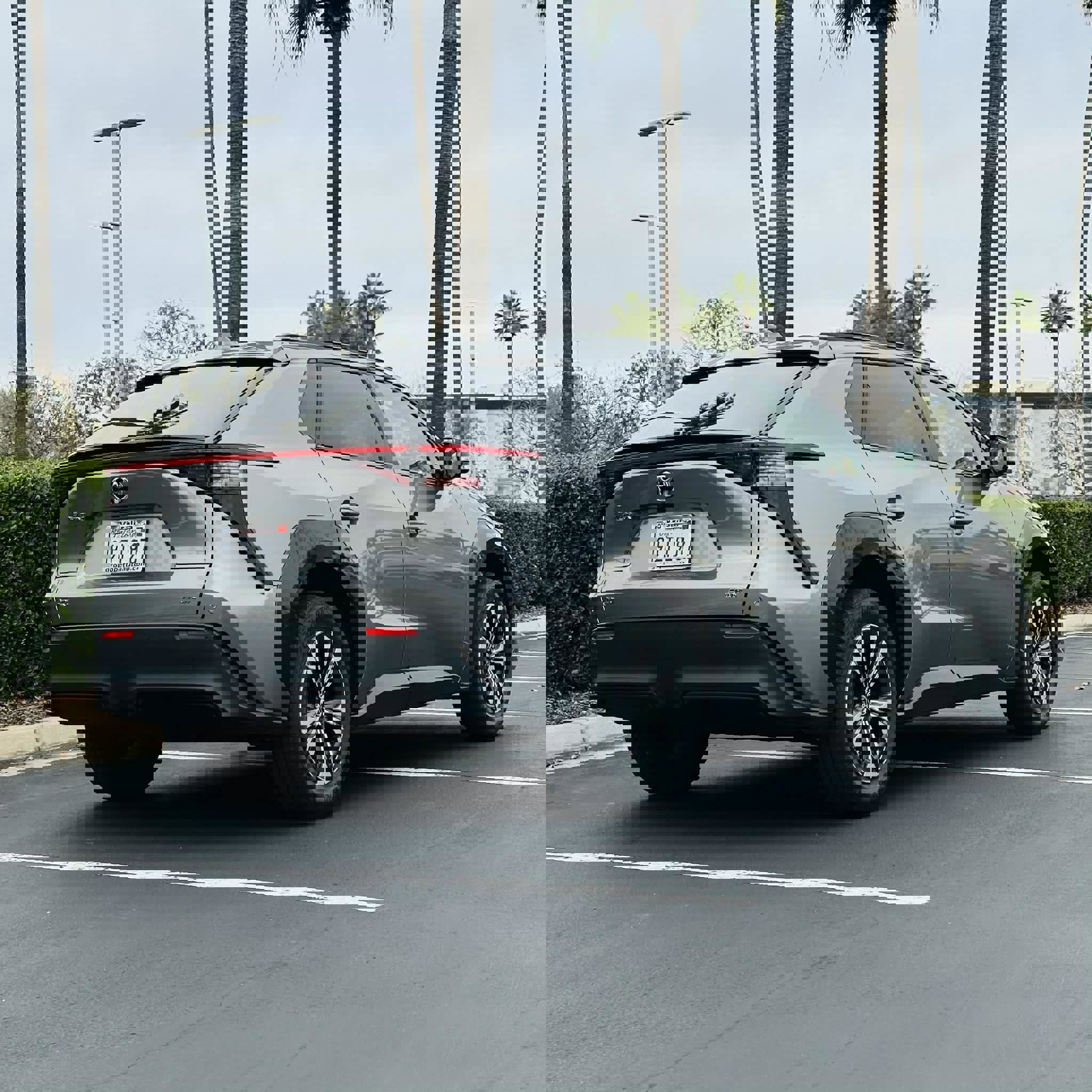 Used 2024 Toyota bZ4X XLE SPORT UTILITY 4D w/ Weather Package image 6