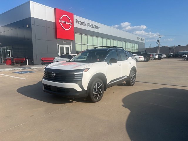 New 2025 Nissan Kicks SV w/ SV Premium Package