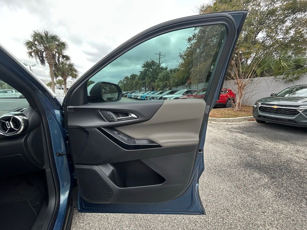 New 2026 Chevrolet Equinox LT w/ Convenience Package II image 28