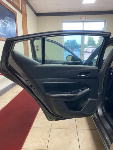 Used 2023 Nissan Altima 2.5 SR FWD image 8