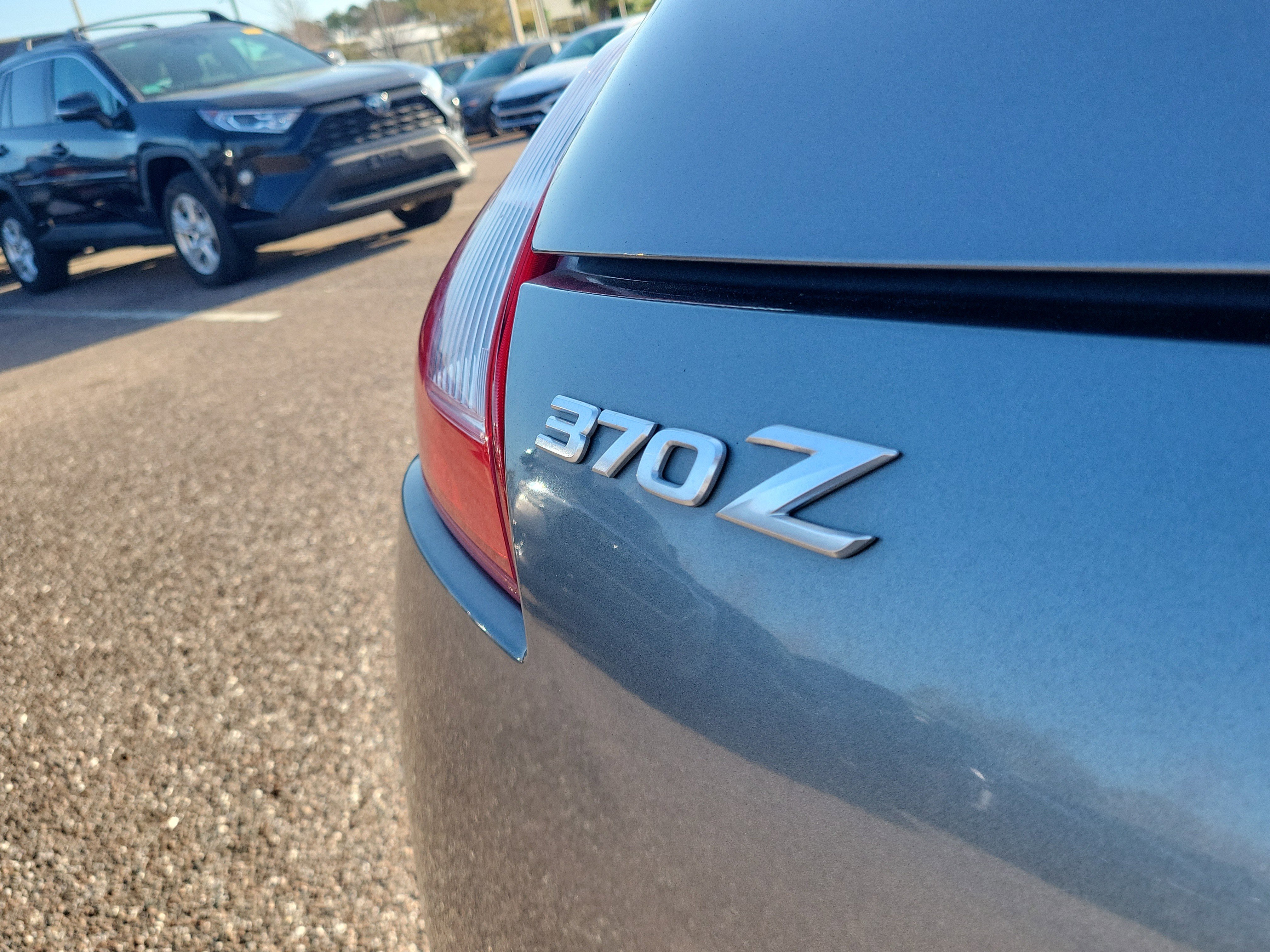 Used 2018 Nissan 370Z Touring Sport image 8