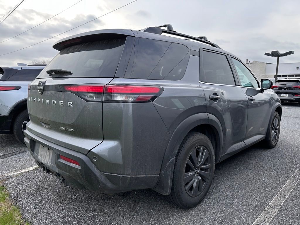 Used 2022 Nissan Pathfinder SV w/ SV Premium Package image 4