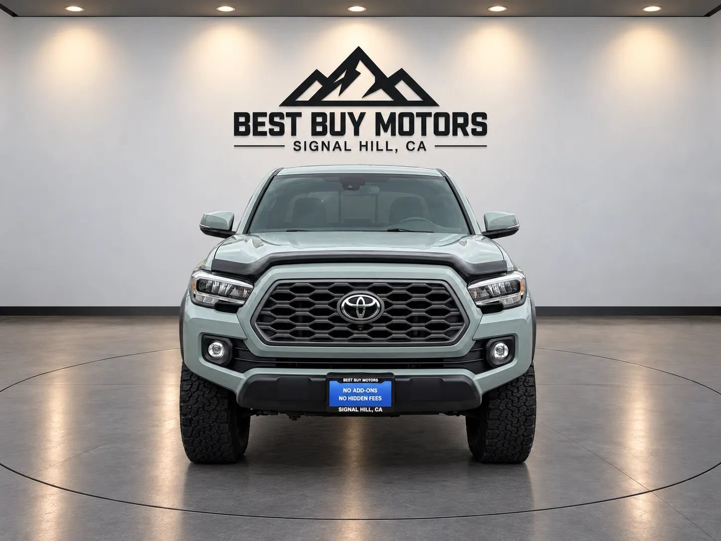 Used 2022 Toyota Tacoma TRD Off-Road w/ TRD Premium Off Road Package AWD/4WD image 2