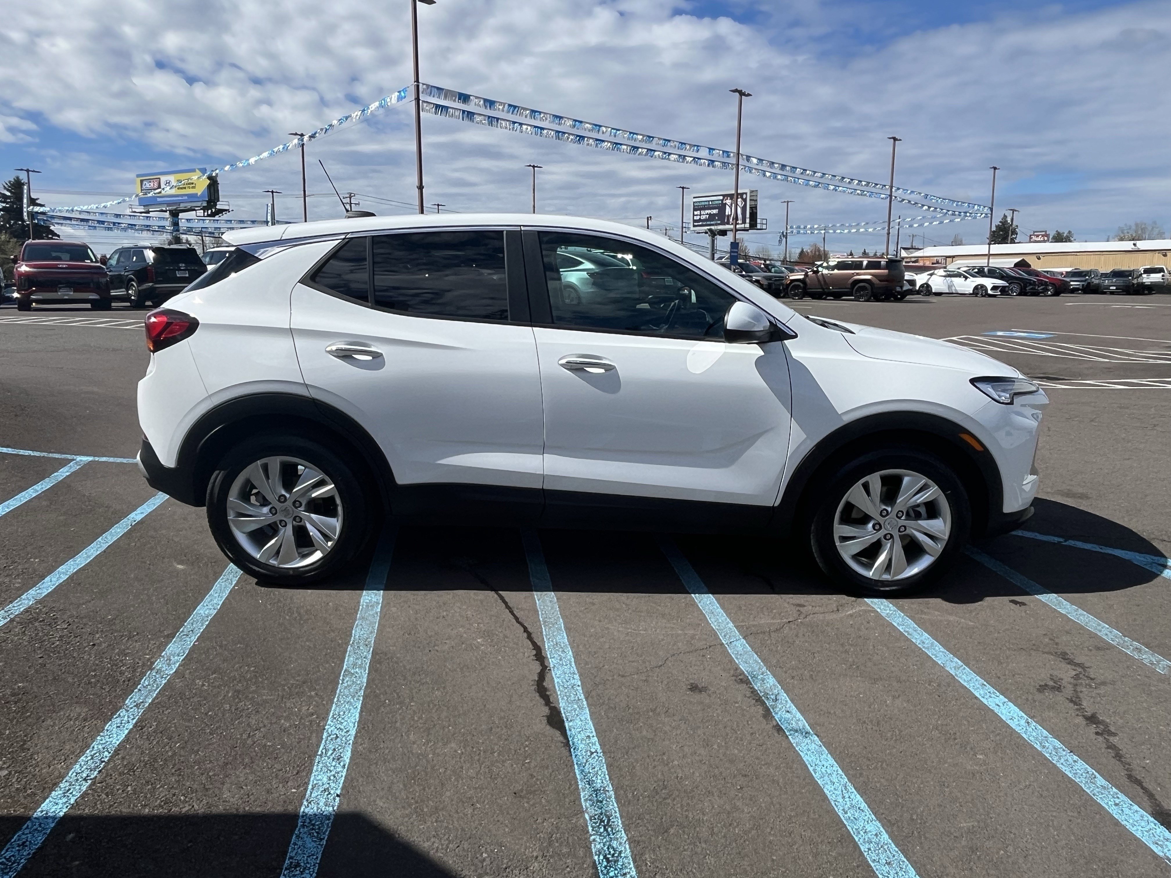 Used 2024 Buick Encore GX Preferred image 6