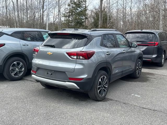 Used 2025 Chevrolet TrailBlazer LT image 4