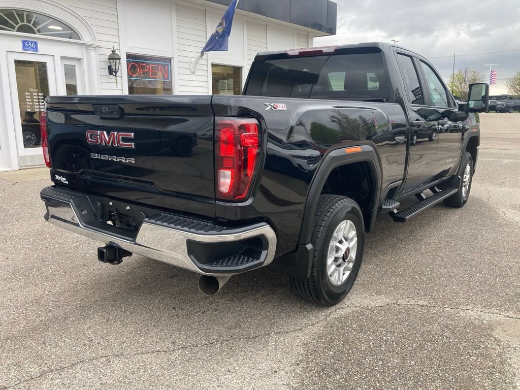 Certified 2022 GMC Sierra 2500 Pro w/ Convenience Package AWD/4WD image 5
