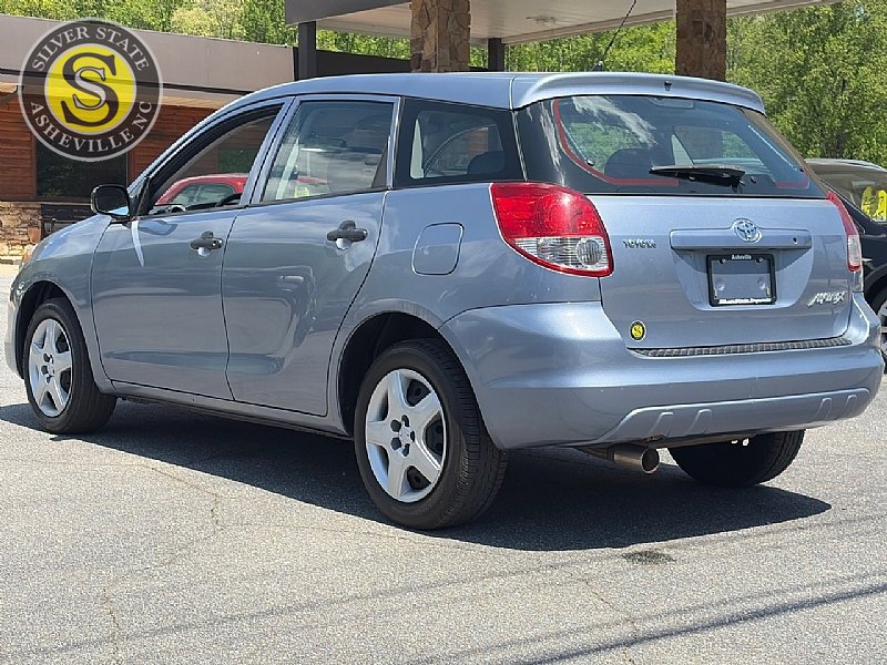 Used 2004 Toyota Matrix FWD image 4