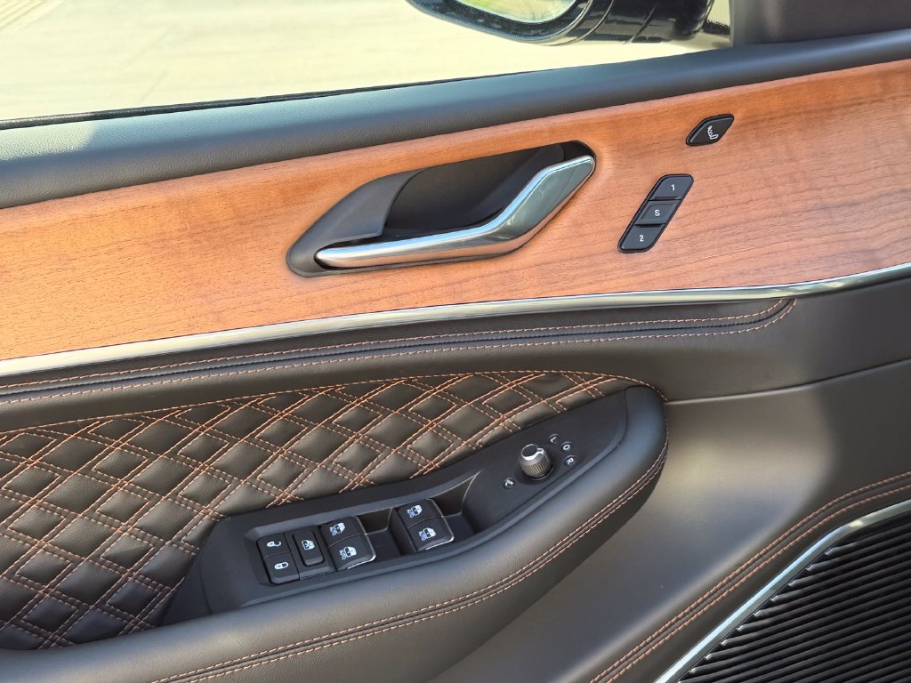 New 2025 Jeep Grand Cherokee Summit AWD/4WD image 14