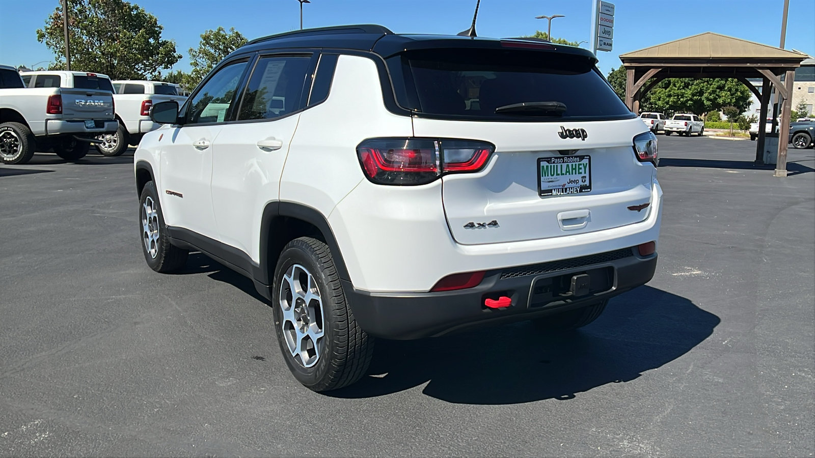 Used 2022 Jeep Compass Trailhawk w/ Trailhawk Elite Group AWD/4WD image 5