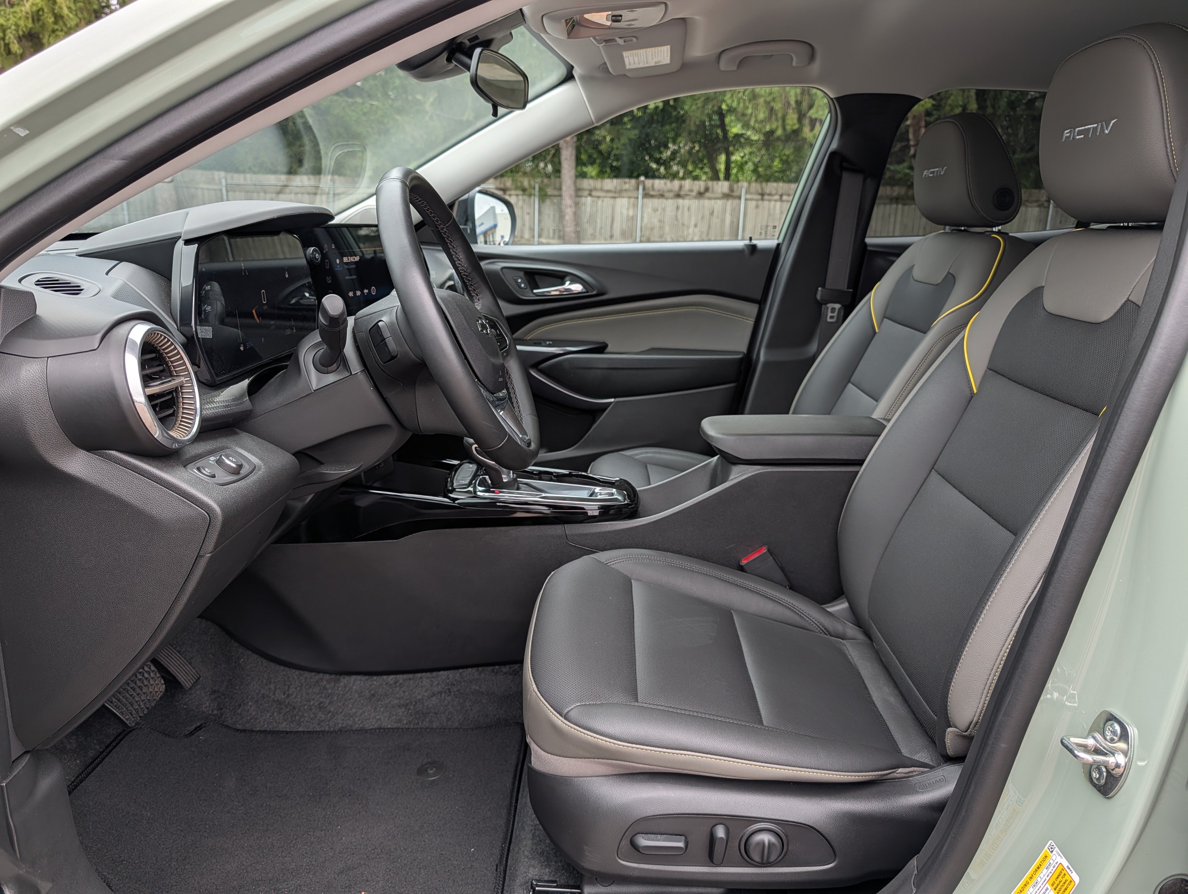 New 2026 Chevrolet Trax ACTIV w/ Driver Confidence Package FWD image 8