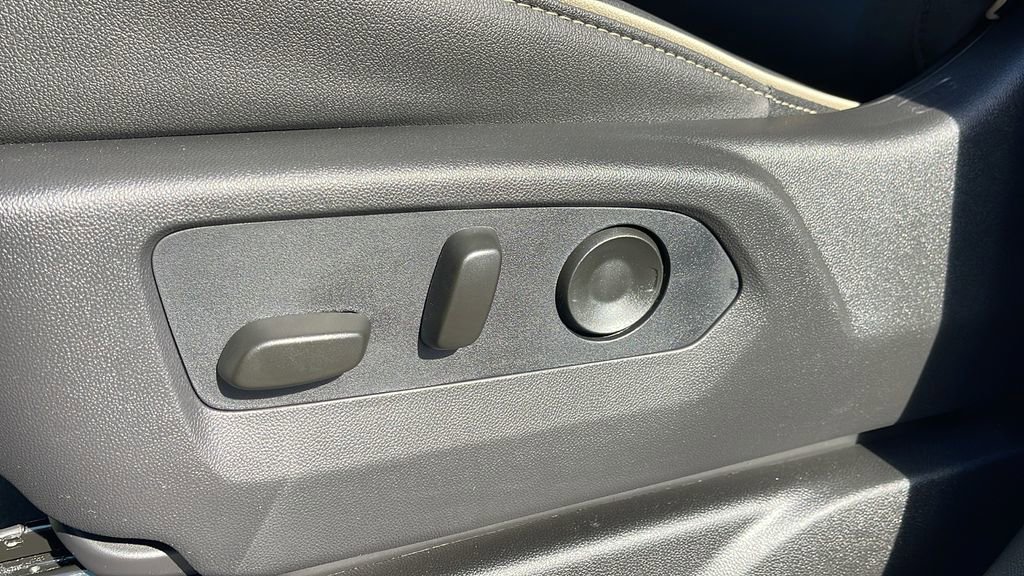 New 2026 GMC Yukon Elevation image 11